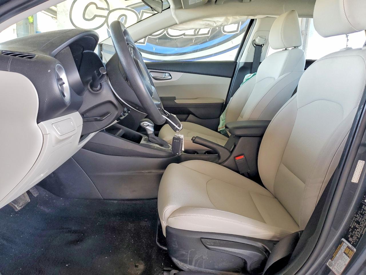 2023 KIA FORTE