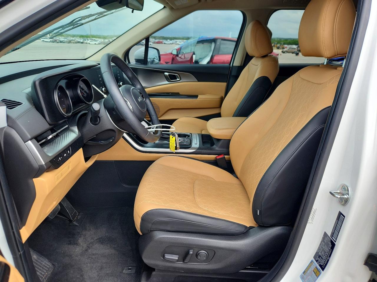 2024 KIA CARNIVAL