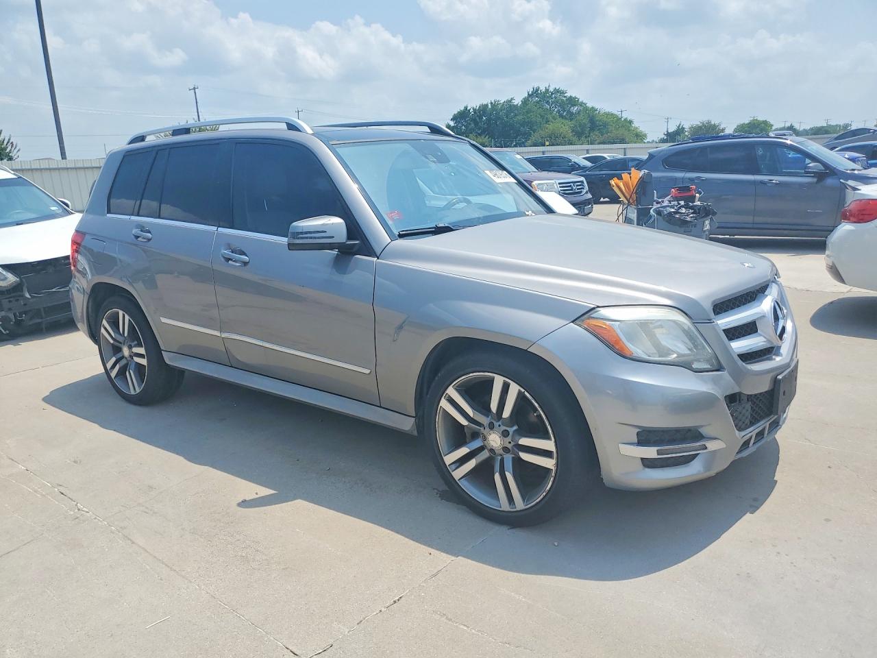 2015 MERCEDES-BENZ GLK