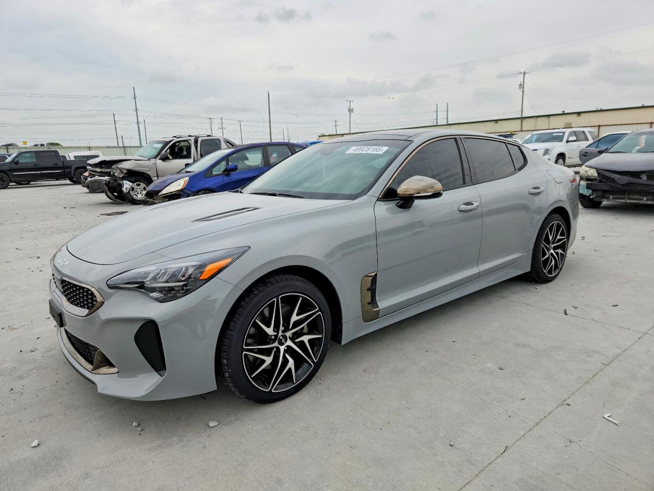 2022 KIA STINGER