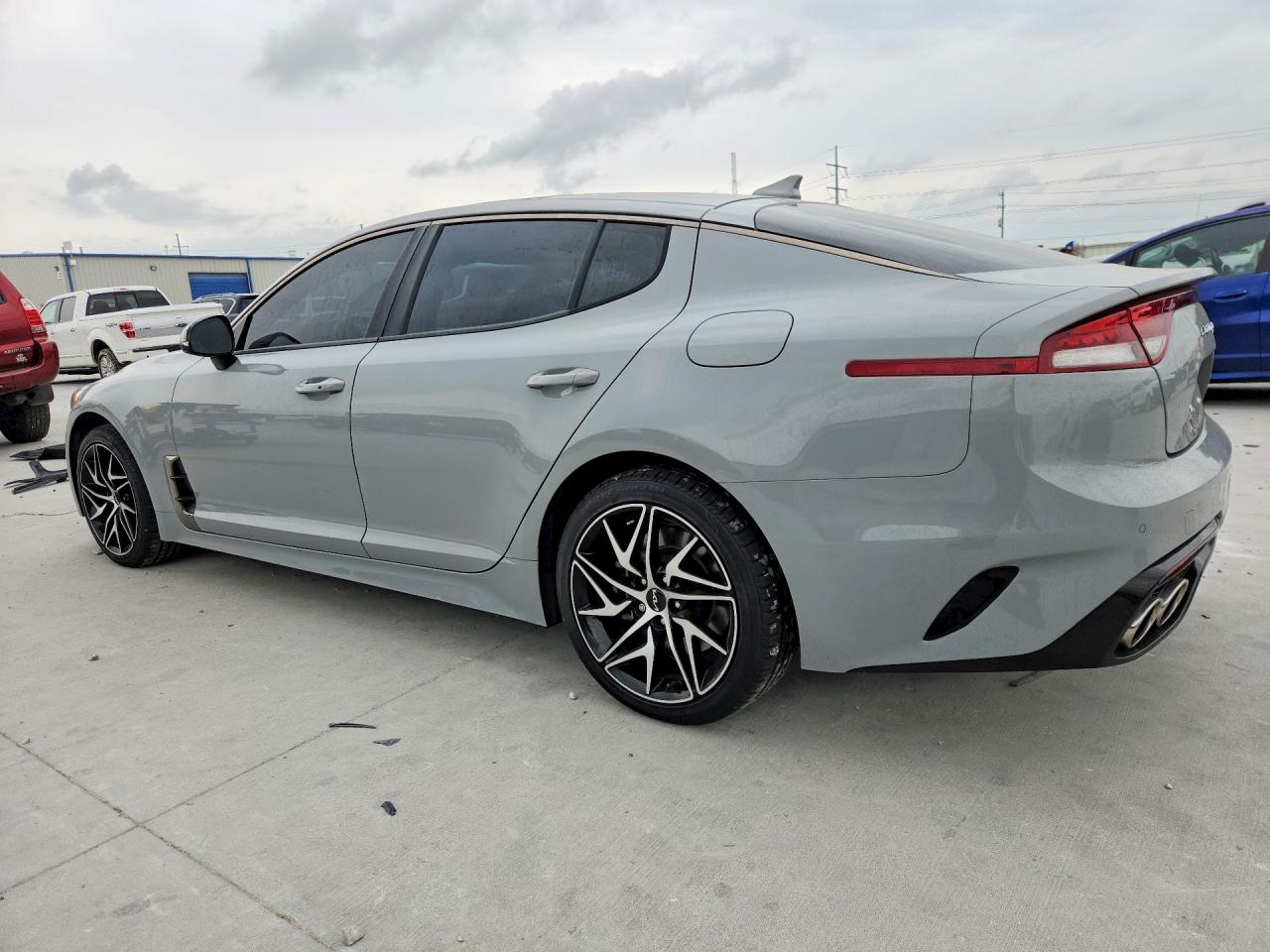 2022 KIA STINGER