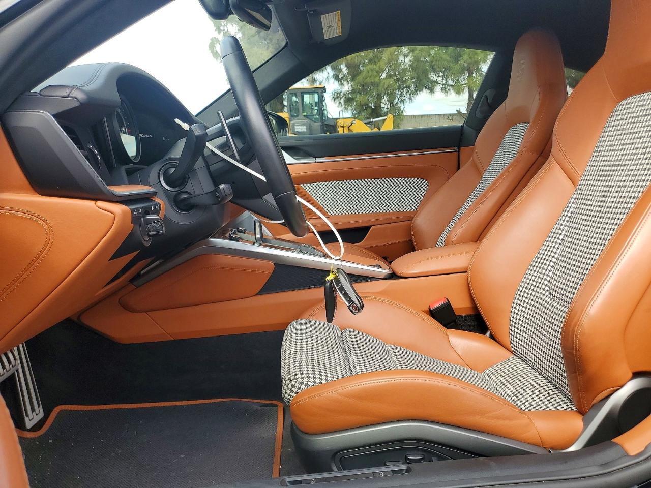 2023 PORSCHE 911
