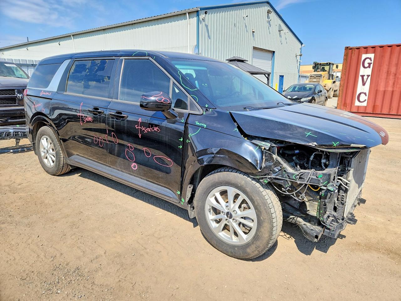 2023 KIA CARNIVAL LX