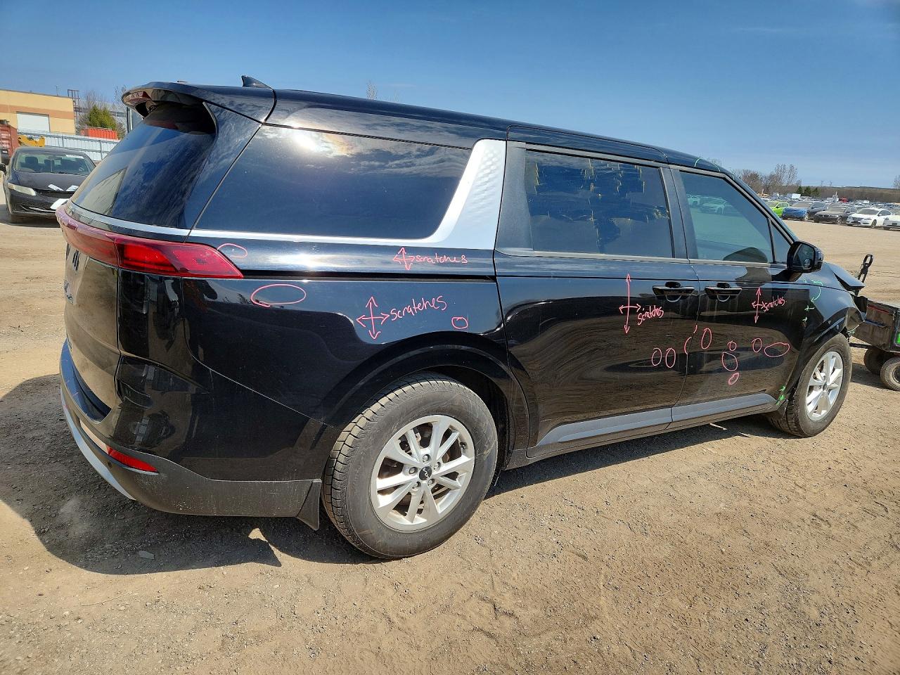2023 KIA CARNIVAL LX