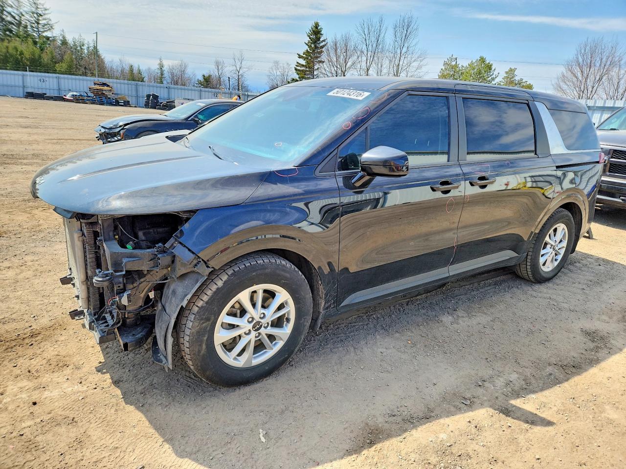2023 KIA CARNIVAL LX