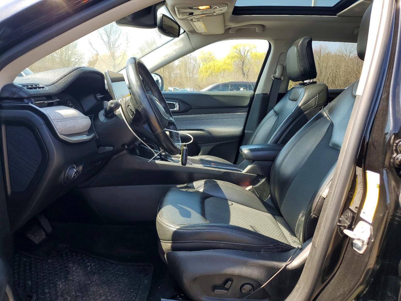 2022 JEEP COMPASS