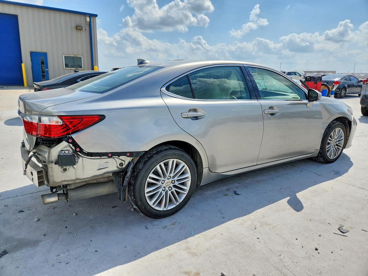 2015 LEXUS ES