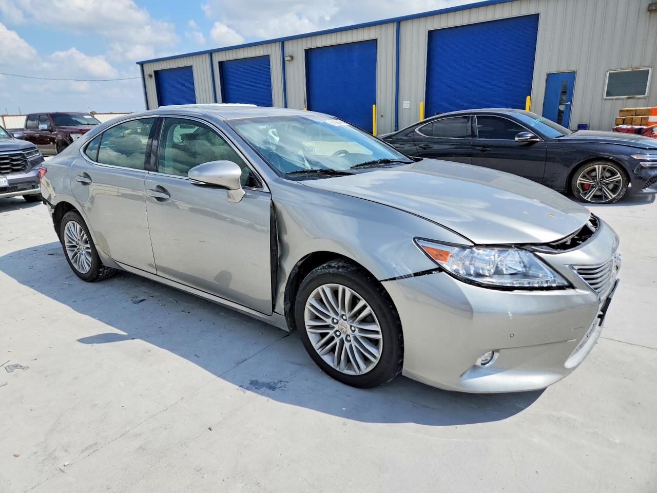 2015 LEXUS ES