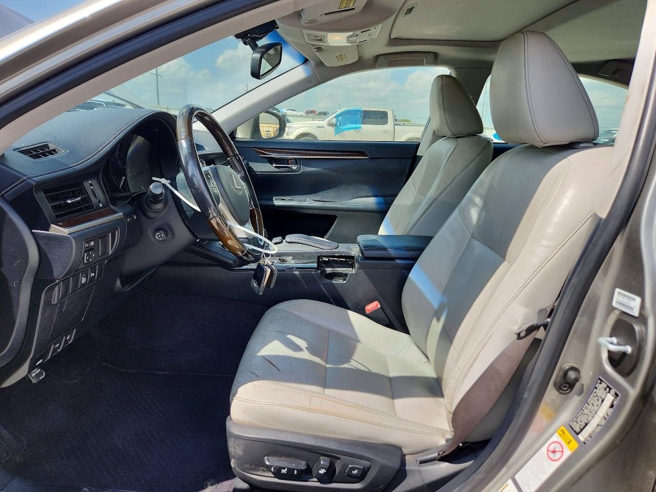 2015 LEXUS ES