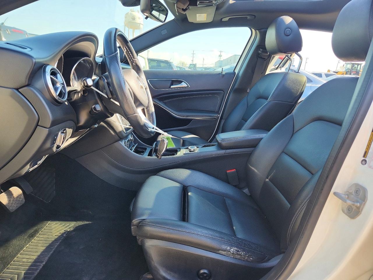 2016 MERCEDES-BENZ GLA