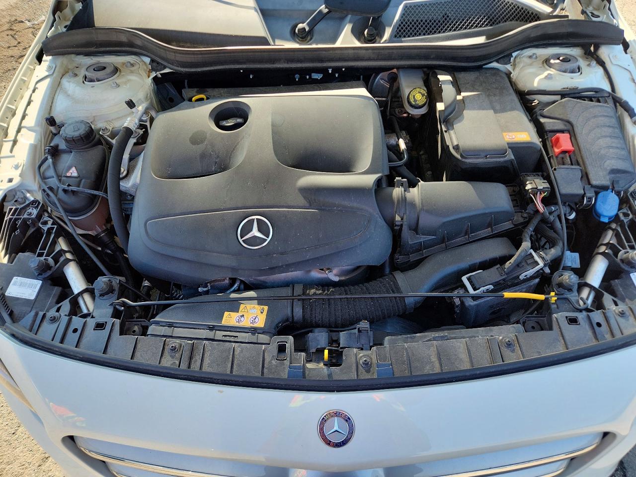 2016 MERCEDES-BENZ GLA