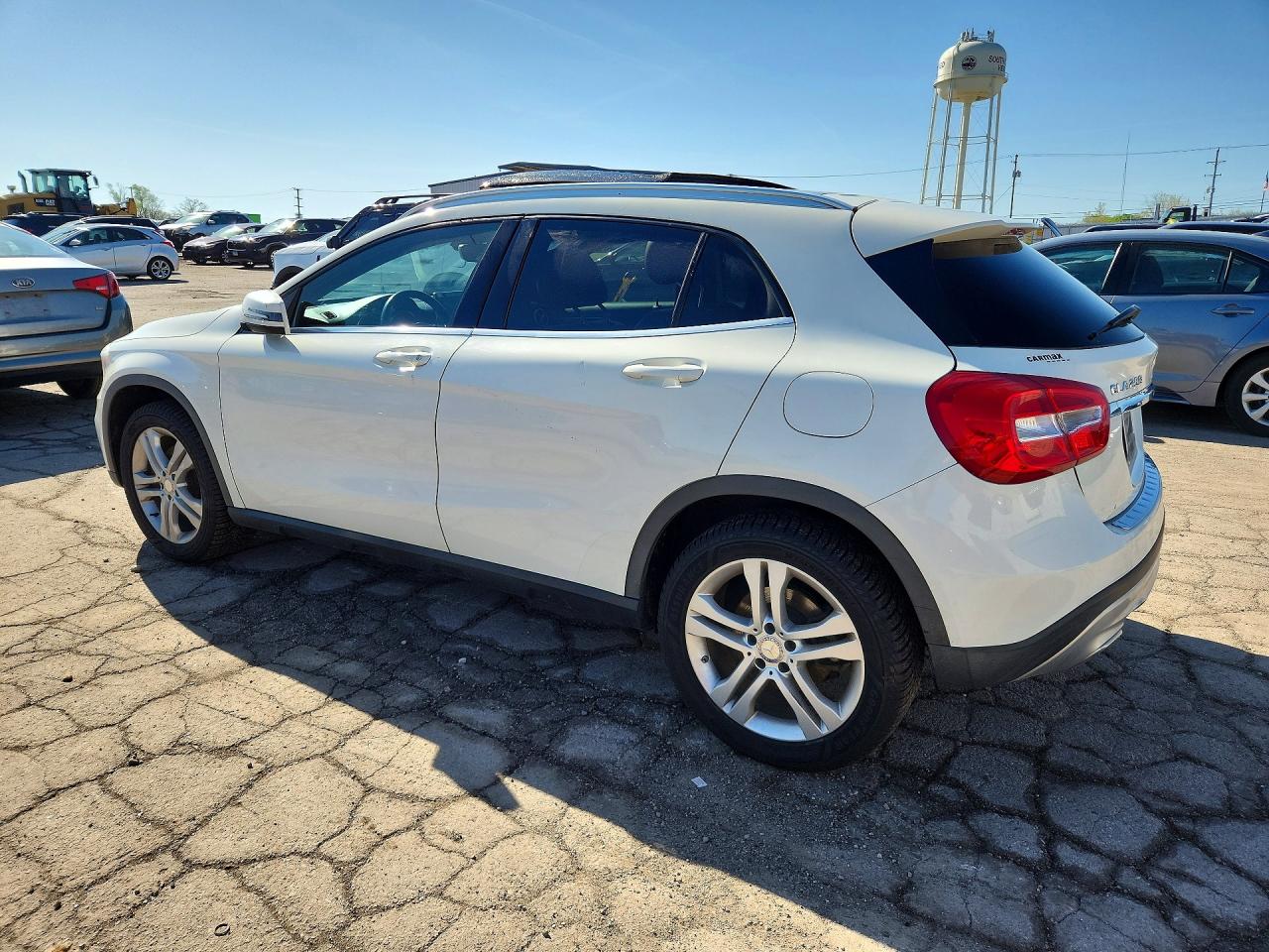 2016 MERCEDES-BENZ GLA