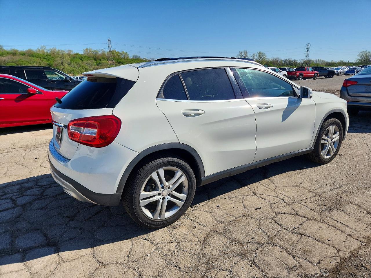 2016 MERCEDES-BENZ GLA