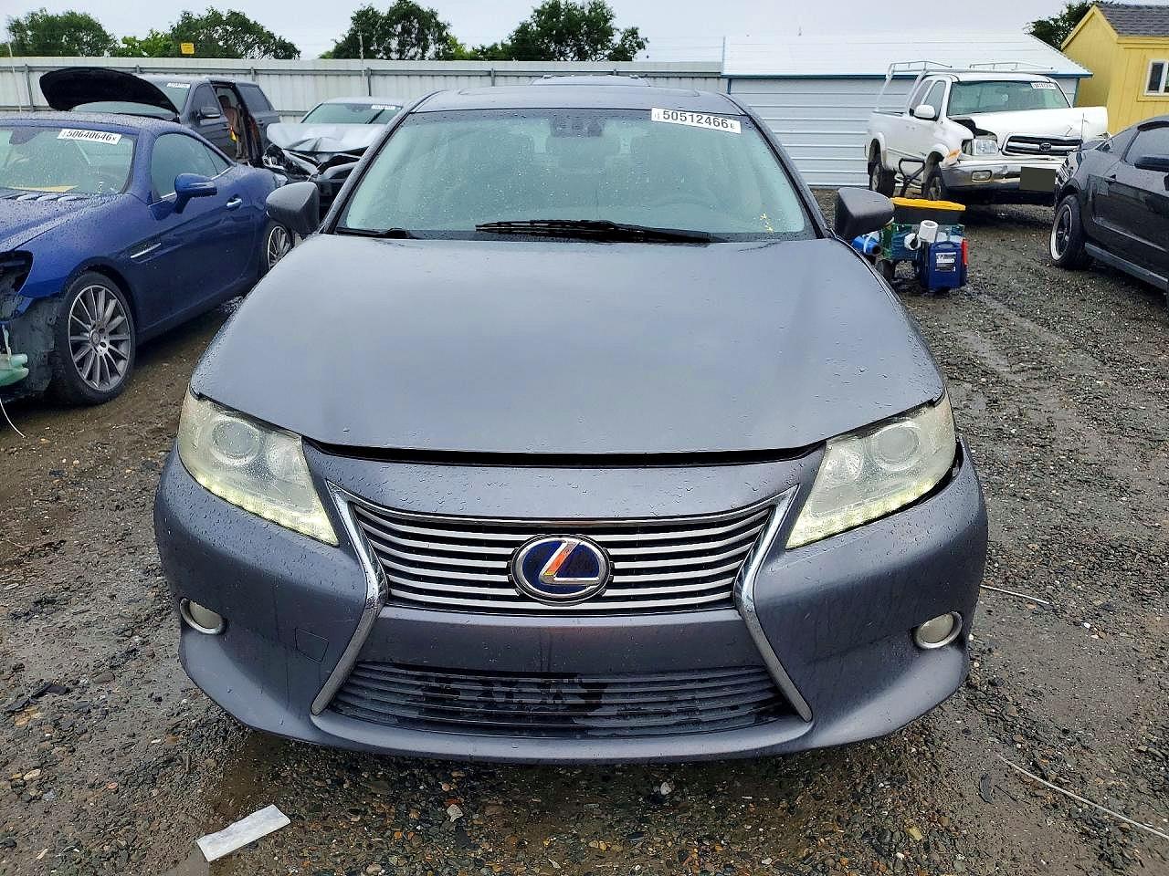 2013 LEXUS ES — ?