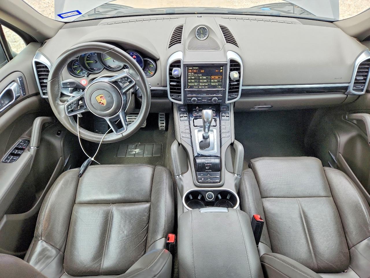 2016 PORSCHE CAYENNE