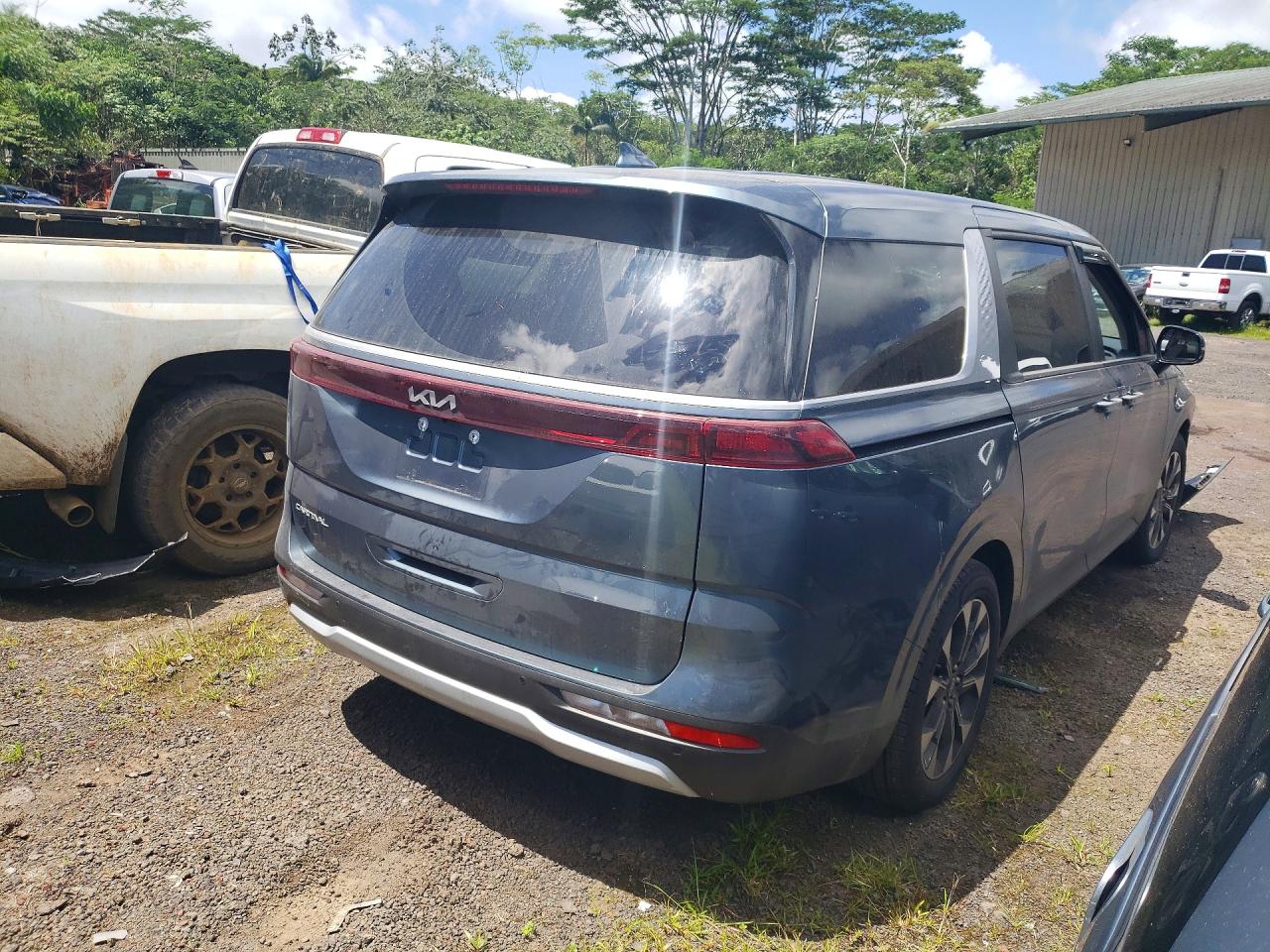 2024 KIA CARNIVAL