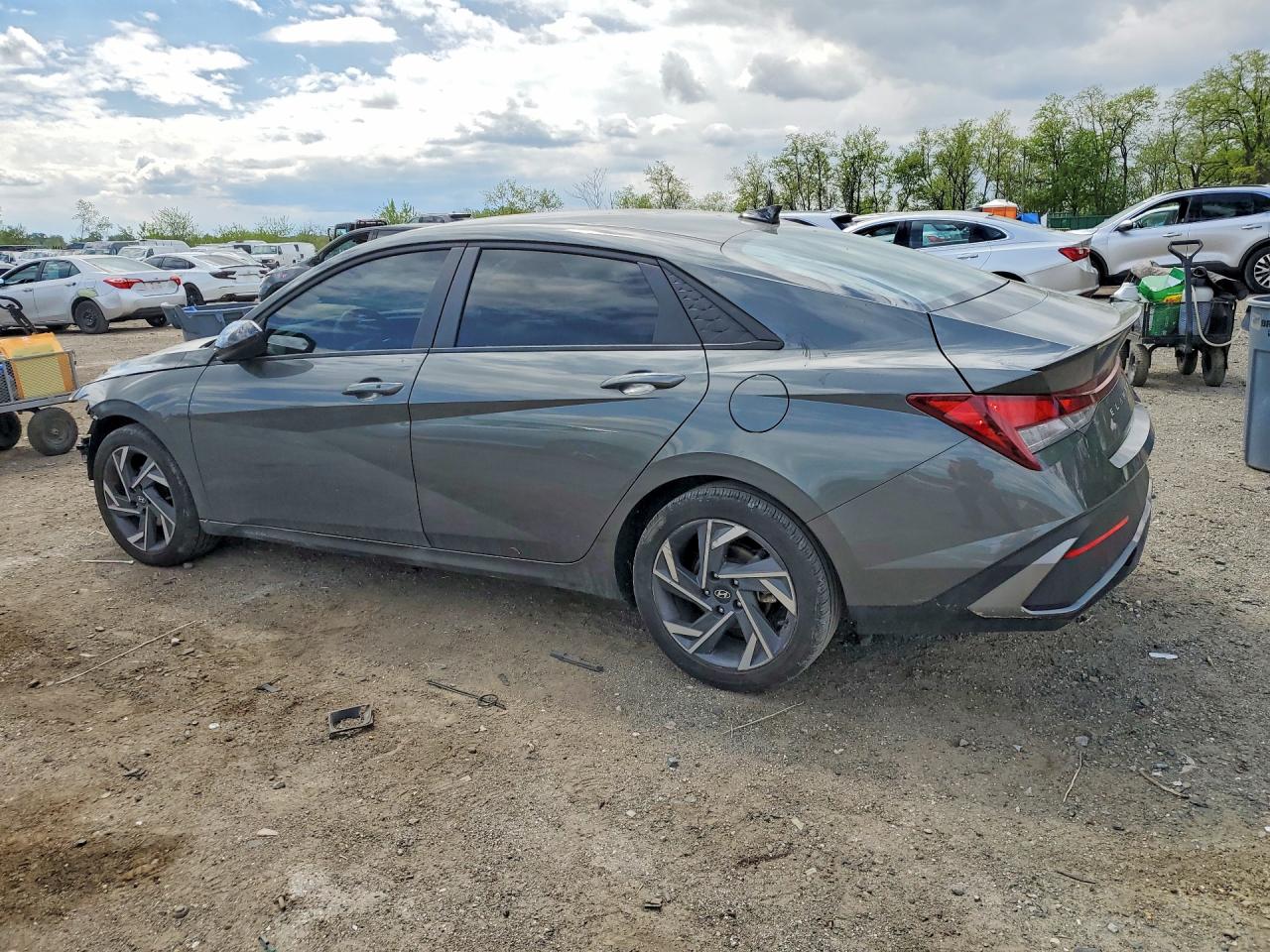 2025 HYUNDAI ELANTRA