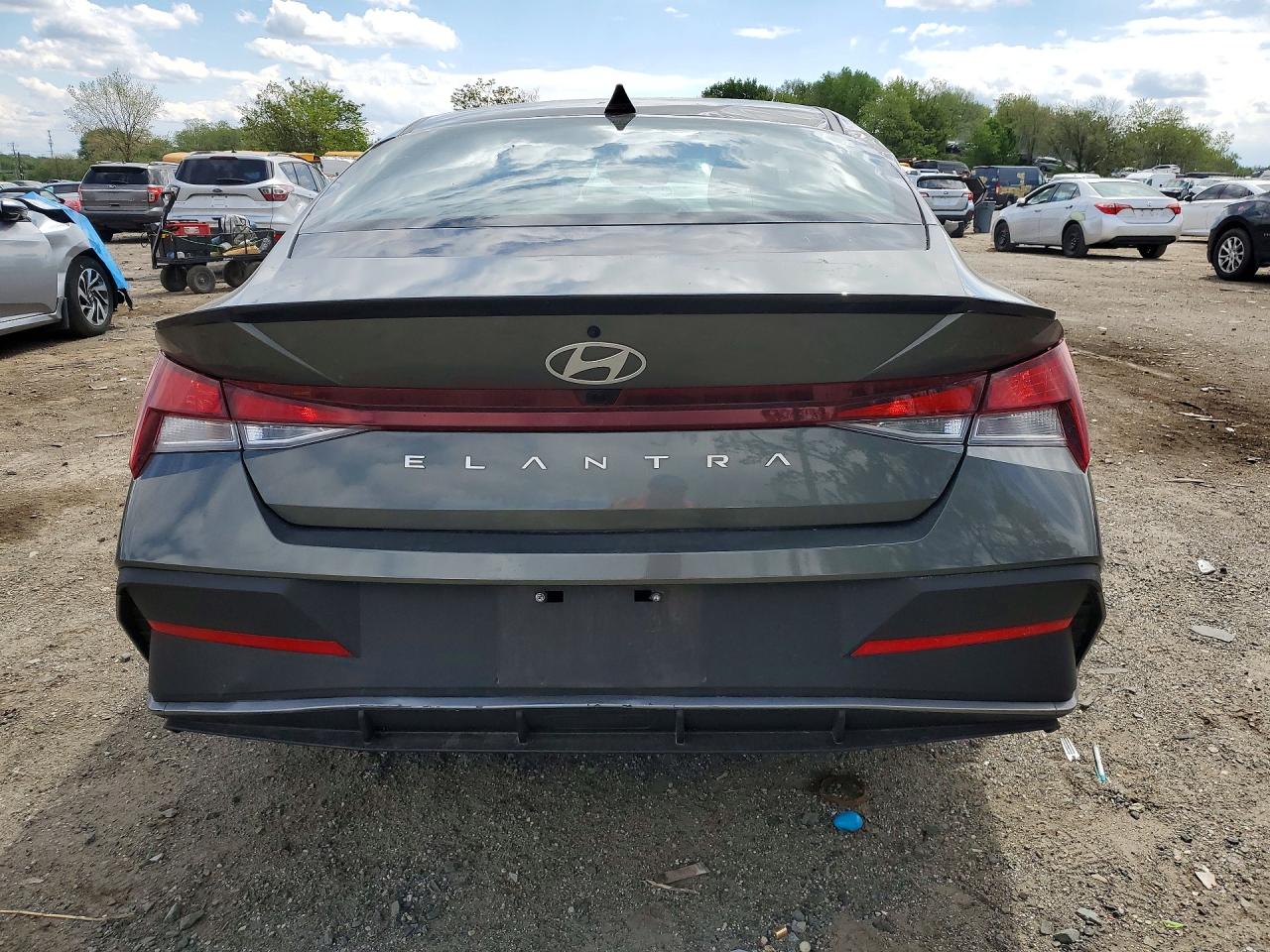 2025 HYUNDAI ELANTRA