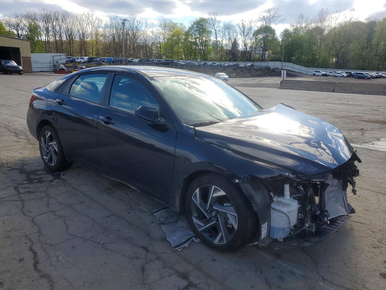 2025 HYUNDAI ELANTRA