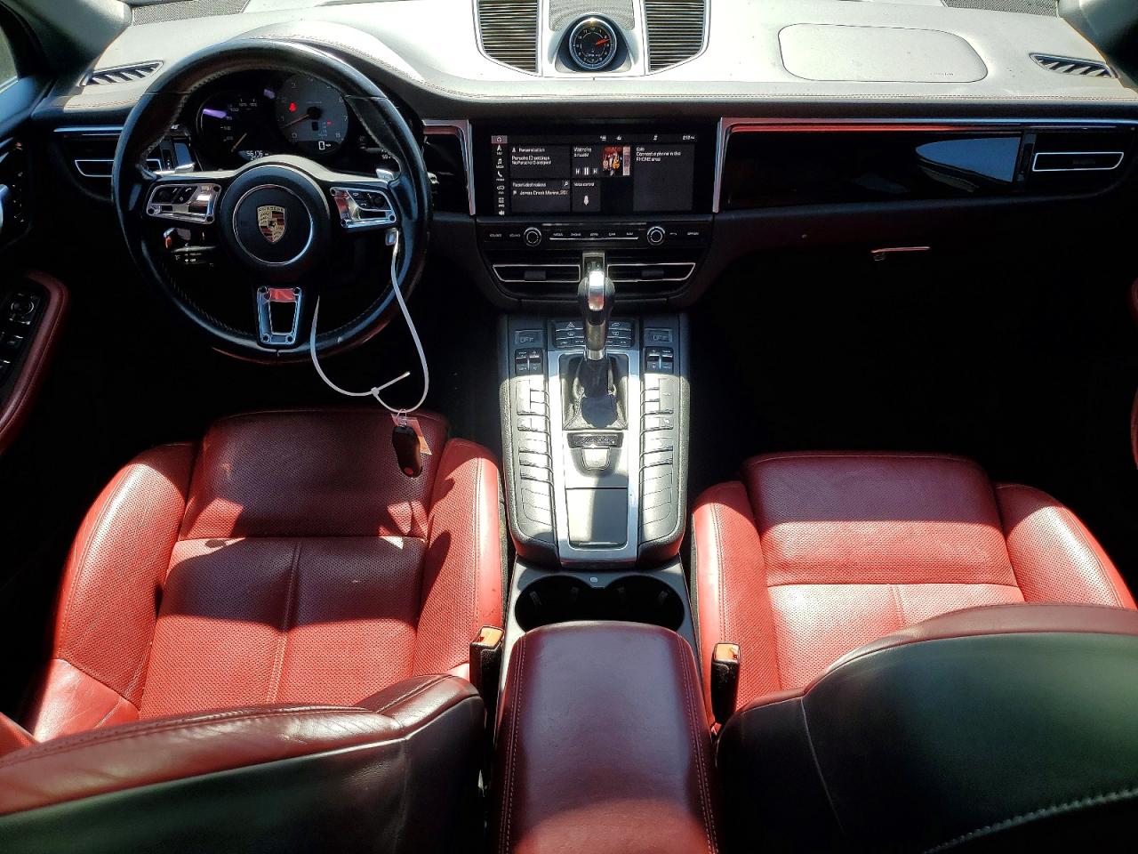 2020 PORSCHE MACAN