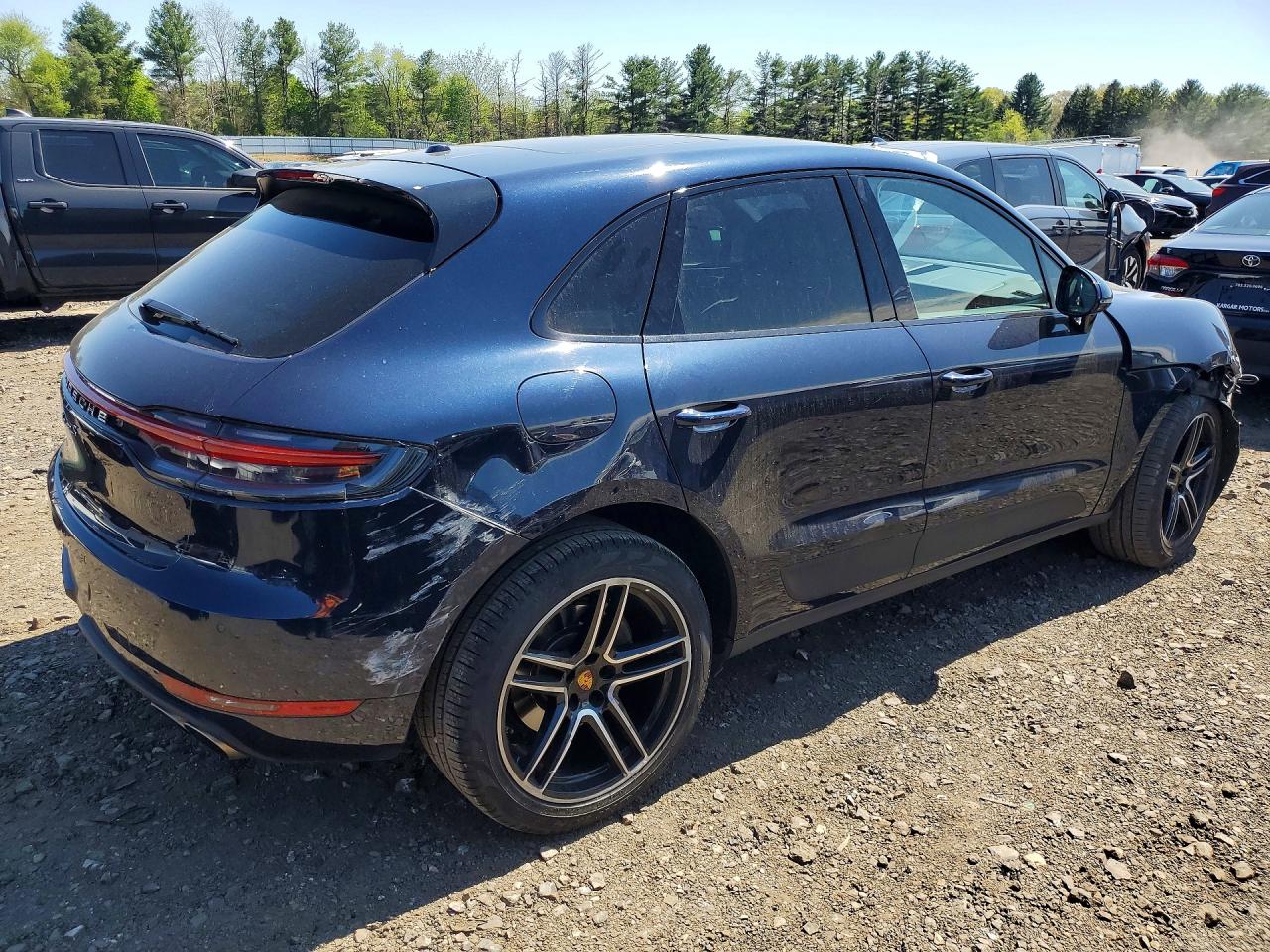 2020 PORSCHE MACAN