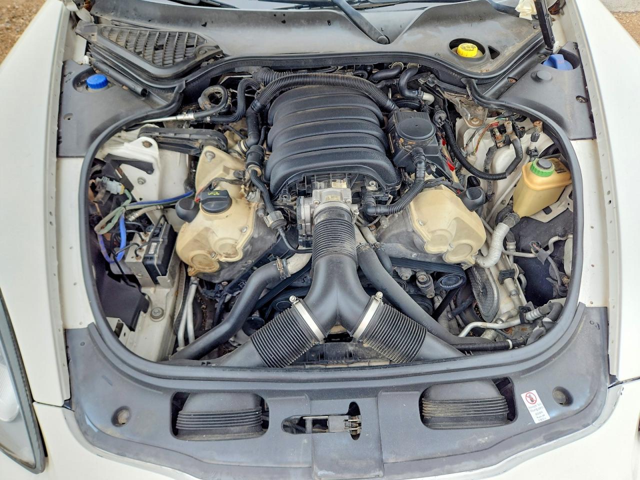 2011 PORSCHE PANAMERA