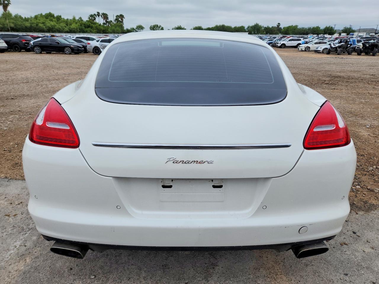 2011 PORSCHE PANAMERA
