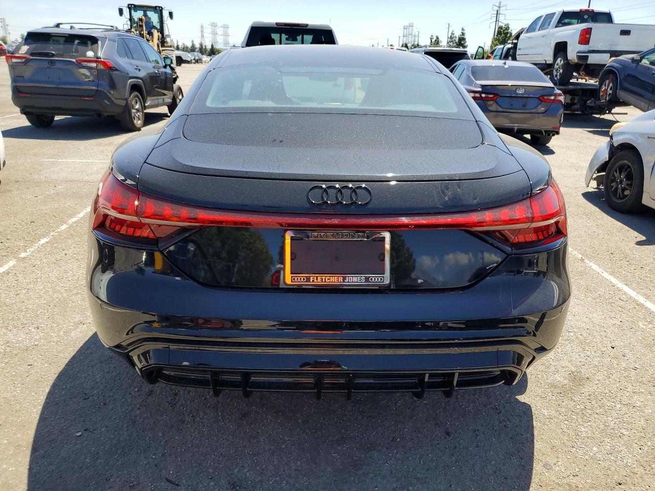 2024 AUDI E-TRON GT