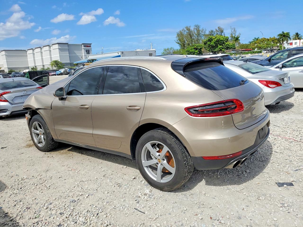 2018 PORSCHE MACAN