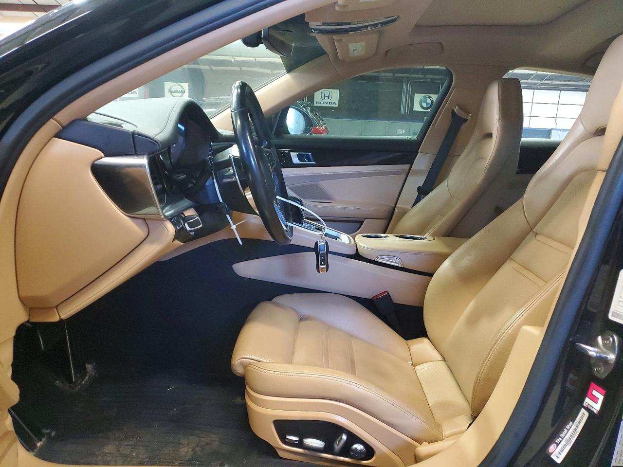 2018 PORSCHE PANAMERA