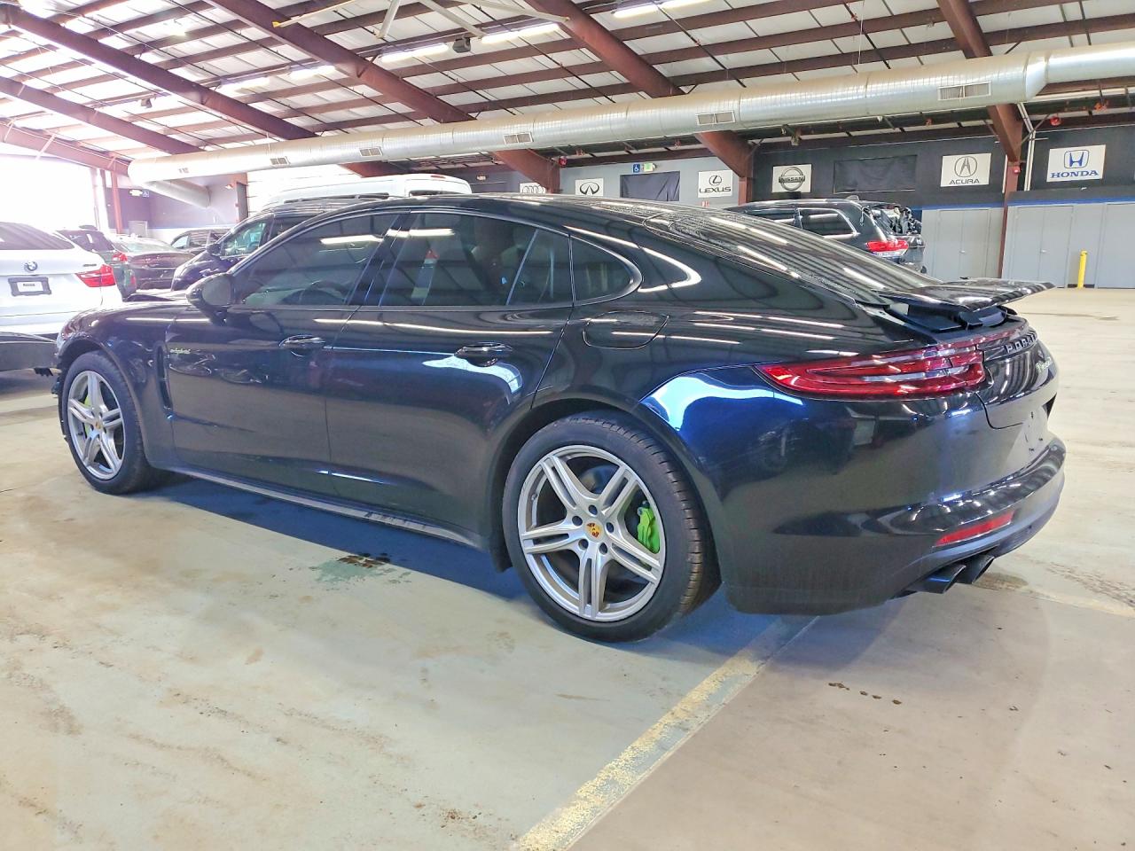2018 PORSCHE PANAMERA
