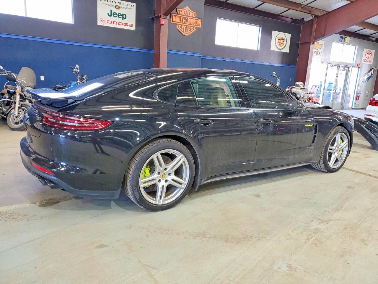 2018 PORSCHE PANAMERA
