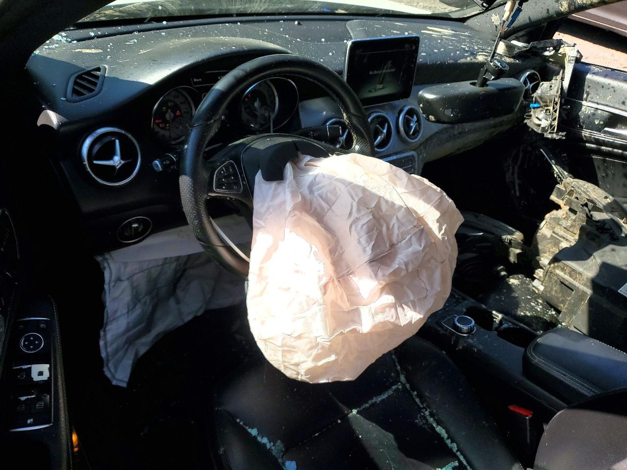2015 MERCEDES-BENZ CLA