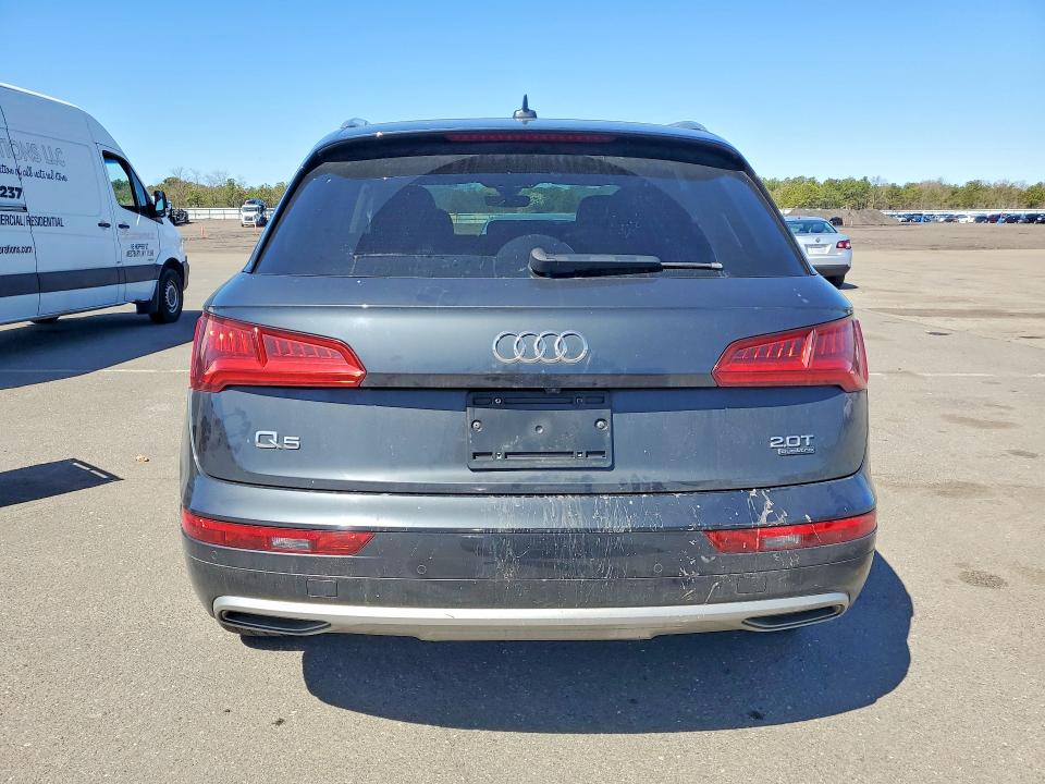 2018 AUDI Q5
