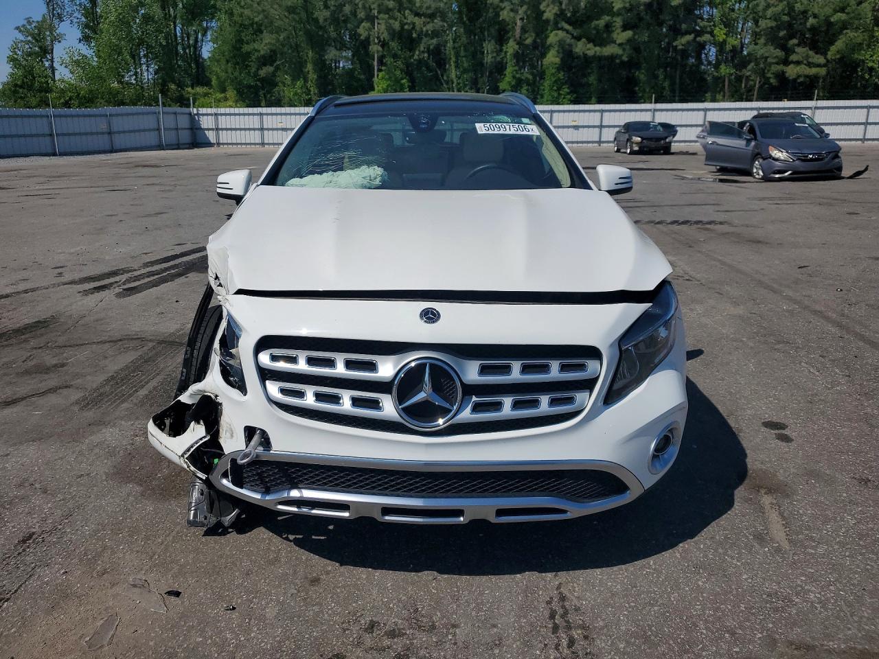 2019 MERCEDES-BENZ GLA