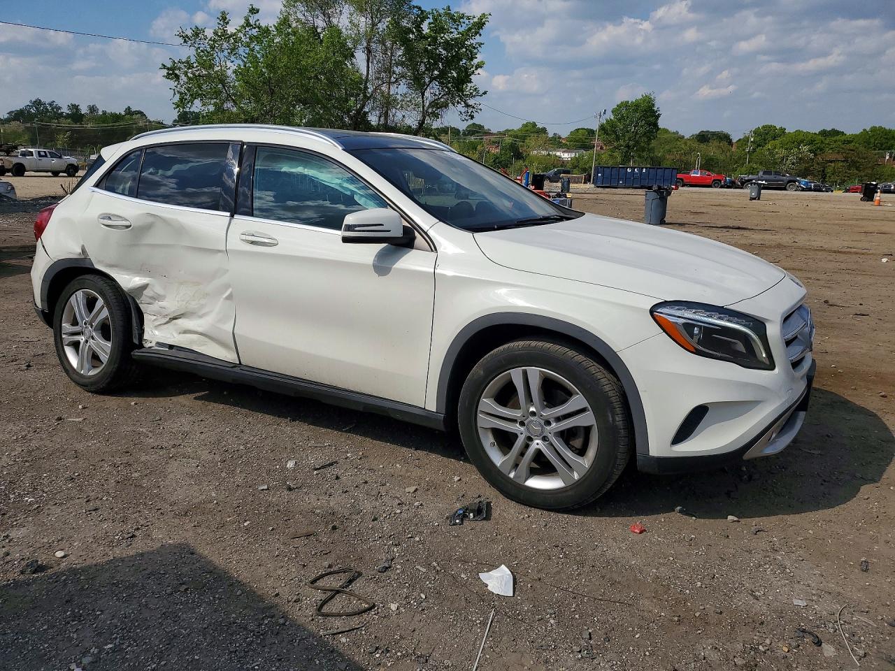 2016 MERCEDES-BENZ GLA