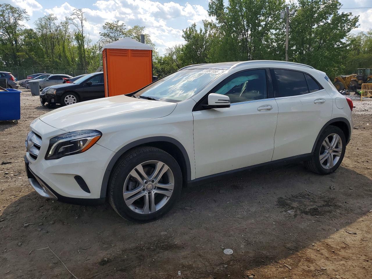 2016 MERCEDES-BENZ GLA