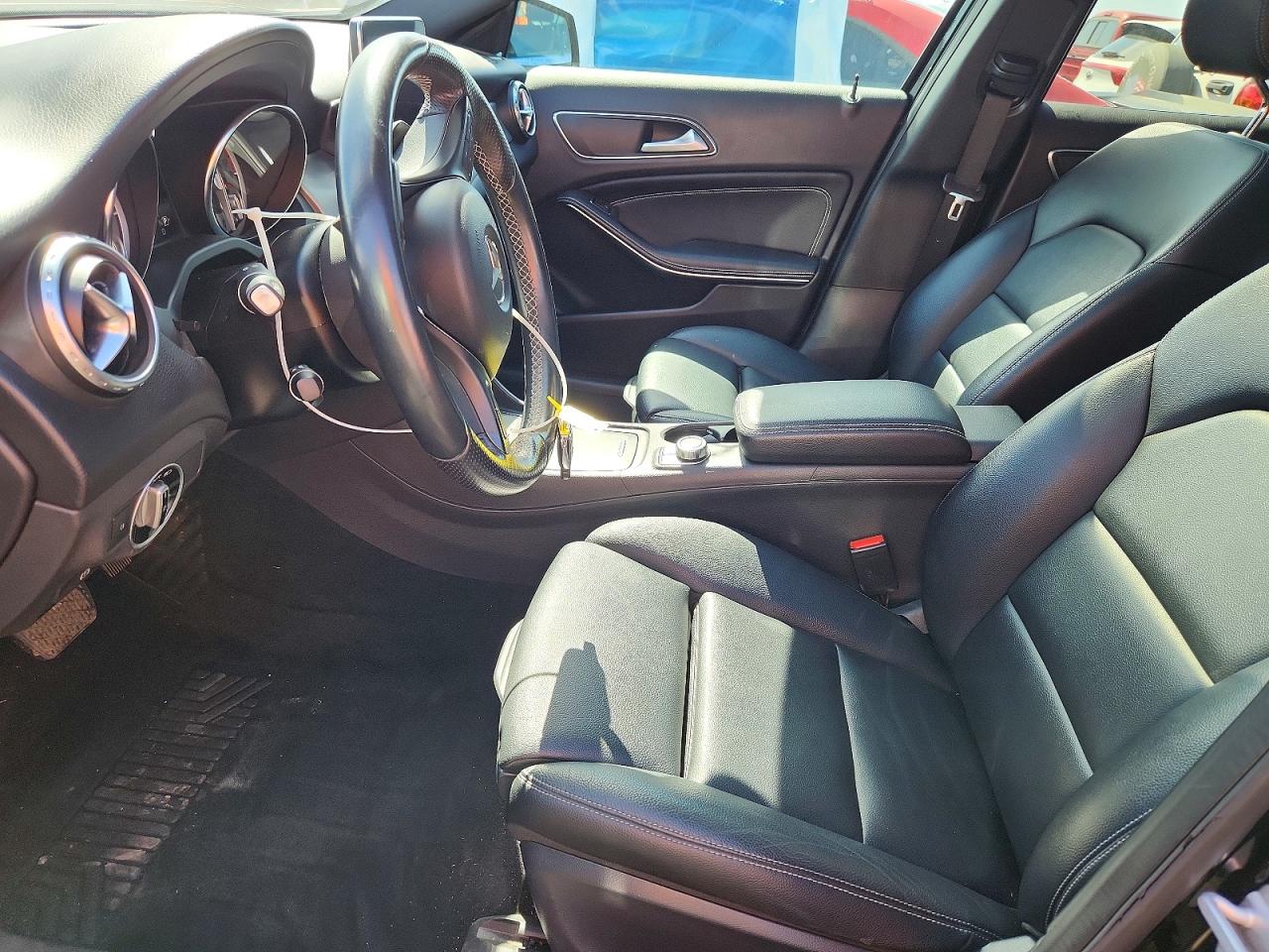 2016 MERCEDES-BENZ GLA