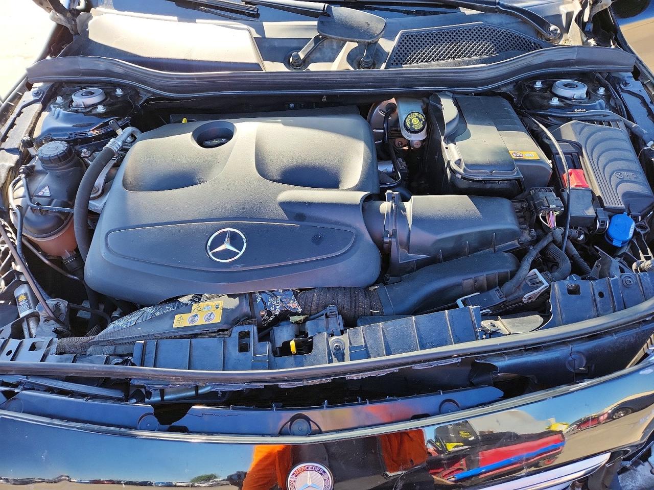 2016 MERCEDES-BENZ GLA