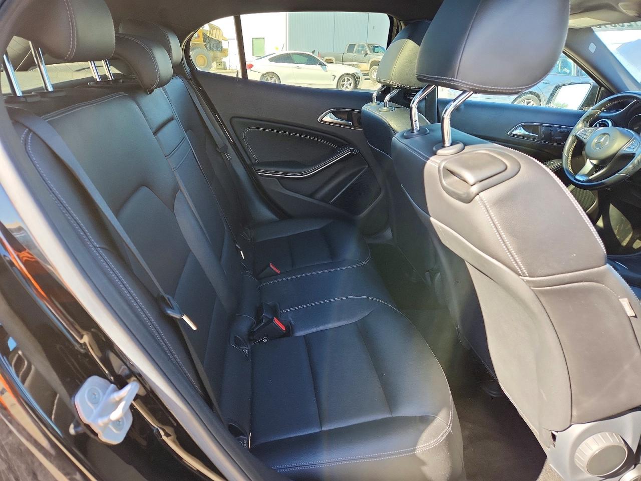 2016 MERCEDES-BENZ GLA