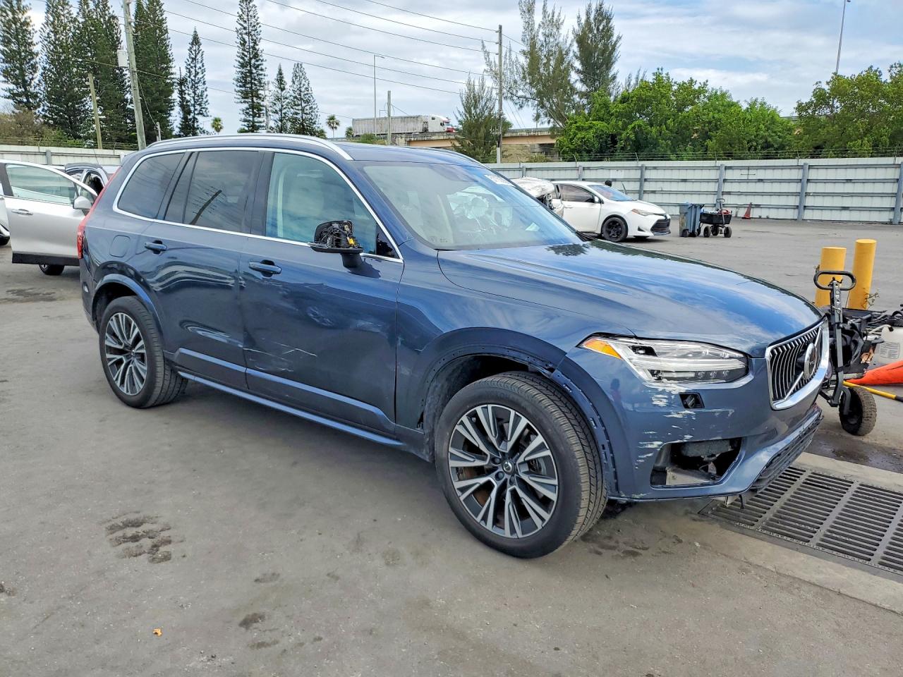 2021 VOLVO FWD/eAWD (T8) XC90