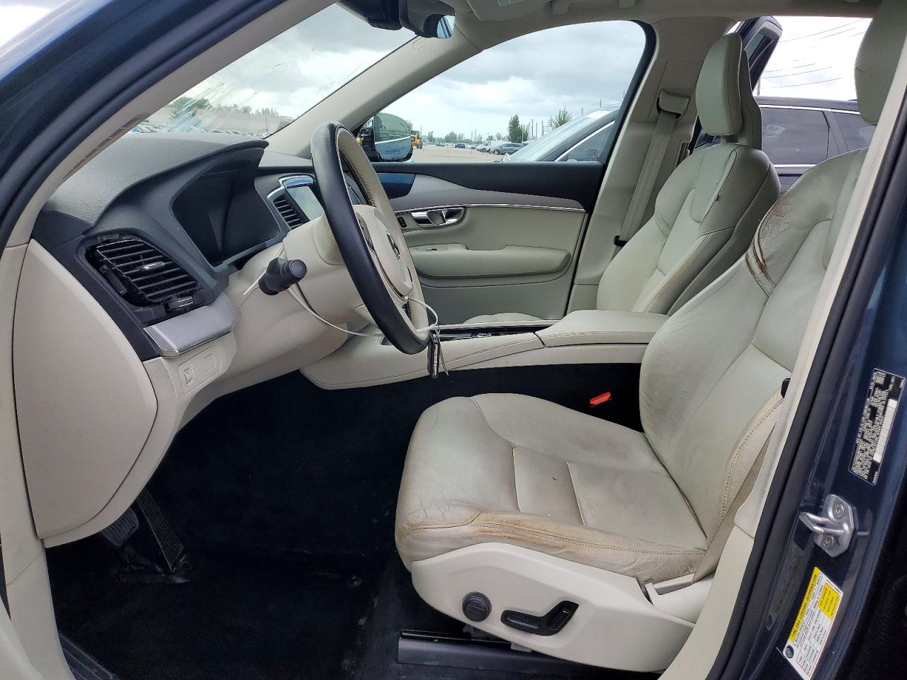 2021 VOLVO FWD/eAWD (T8) XC90