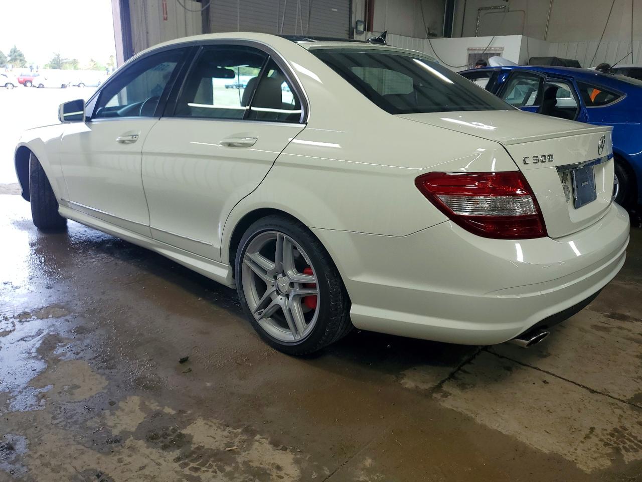2011 MERCEDES-BENZ C