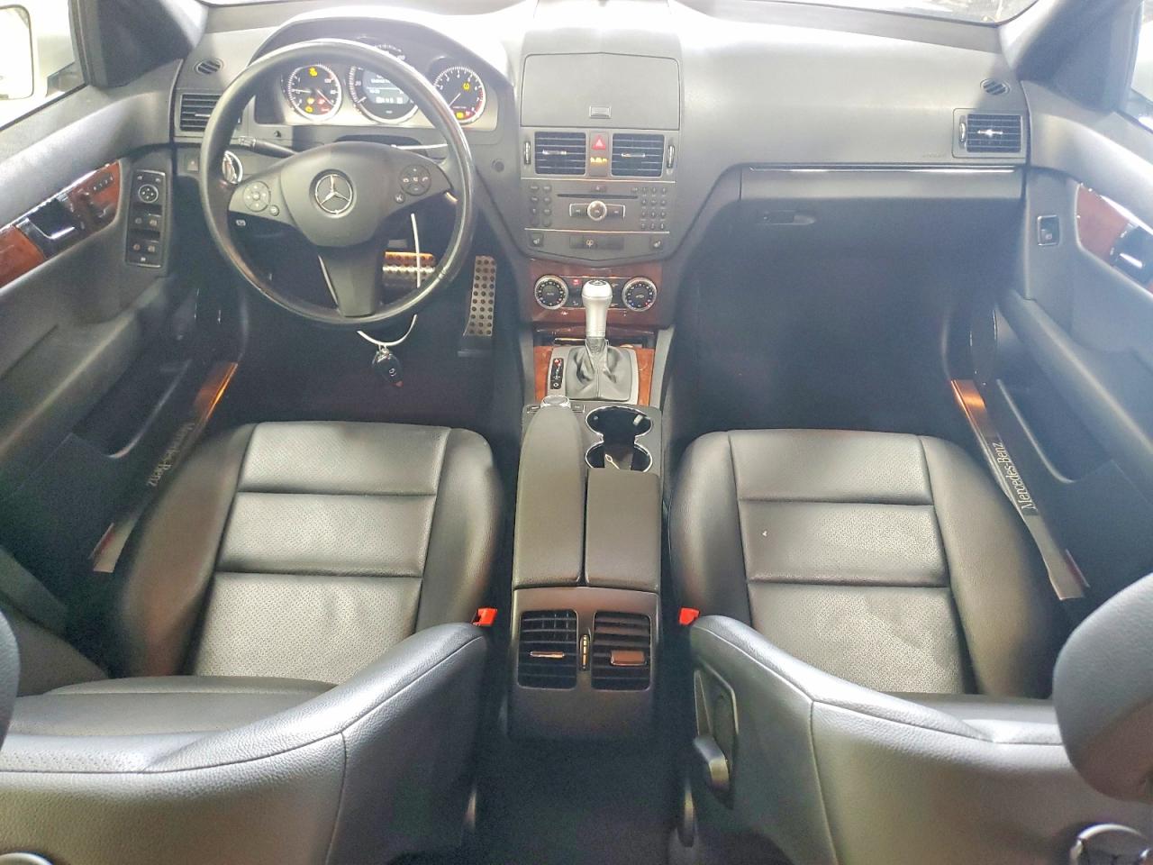 2011 MERCEDES-BENZ C