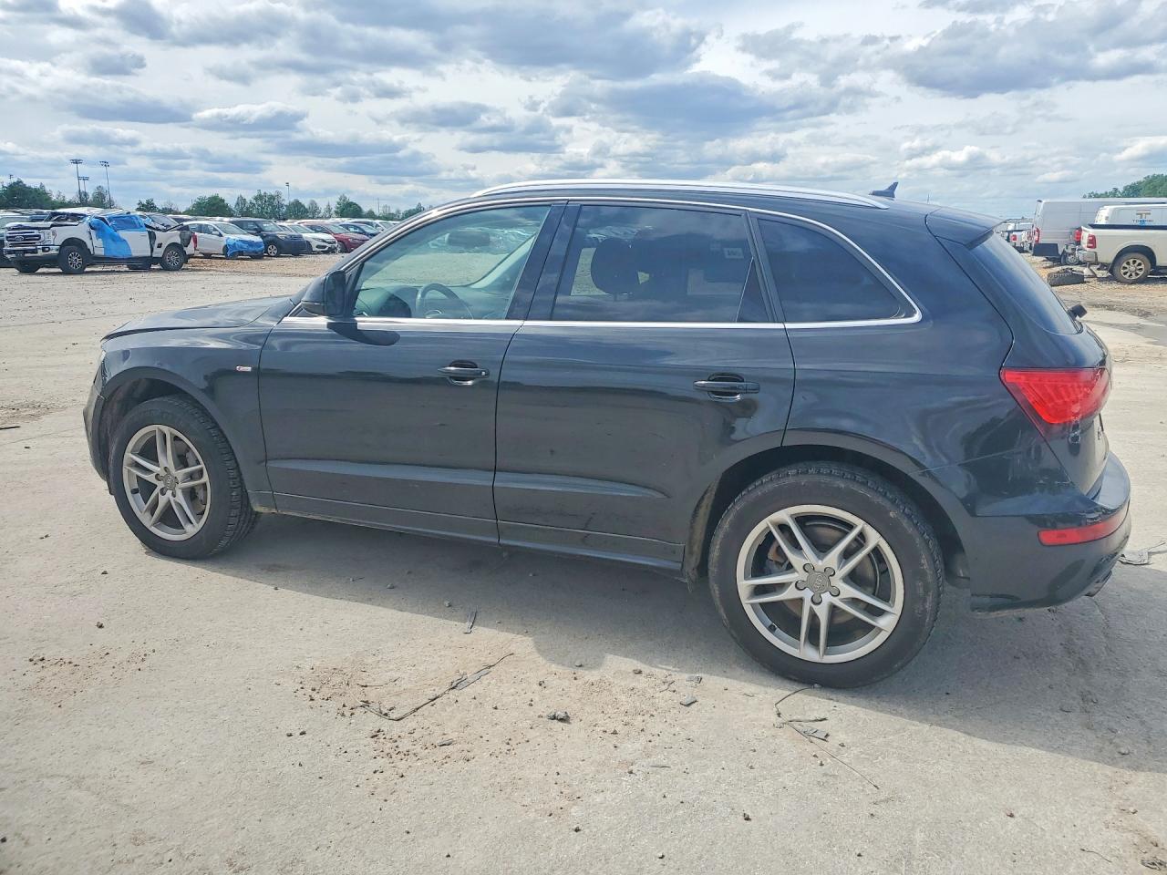 2013 AUDI Q5