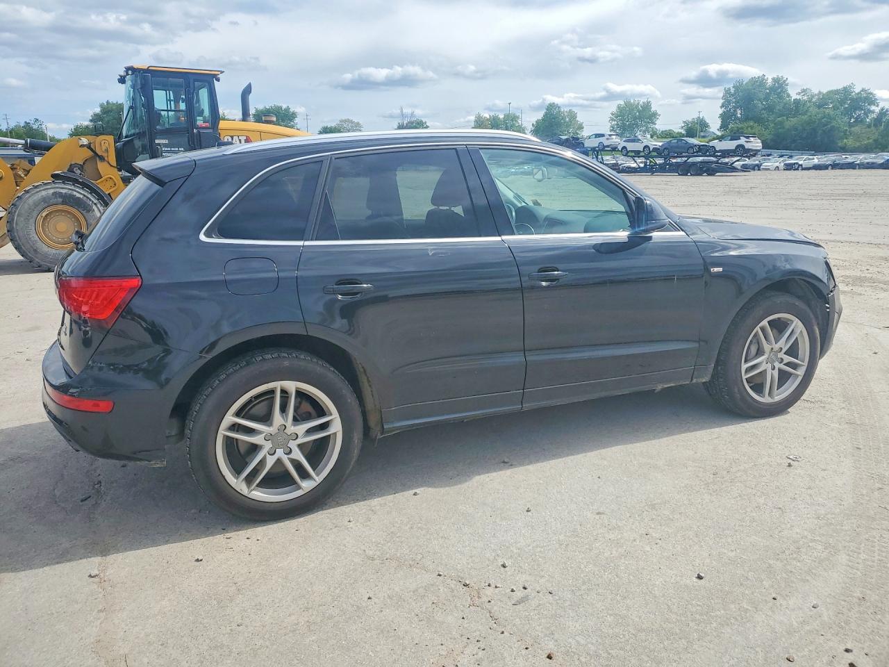 2013 AUDI Q5