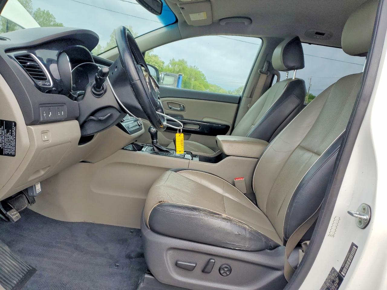 2016 KIA SEDONA