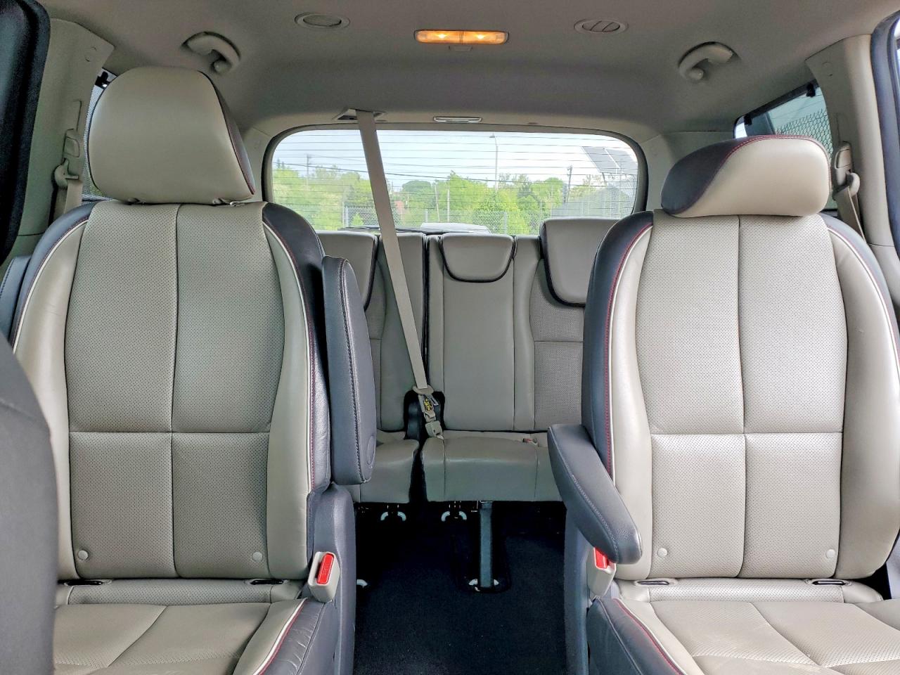 2016 KIA SEDONA