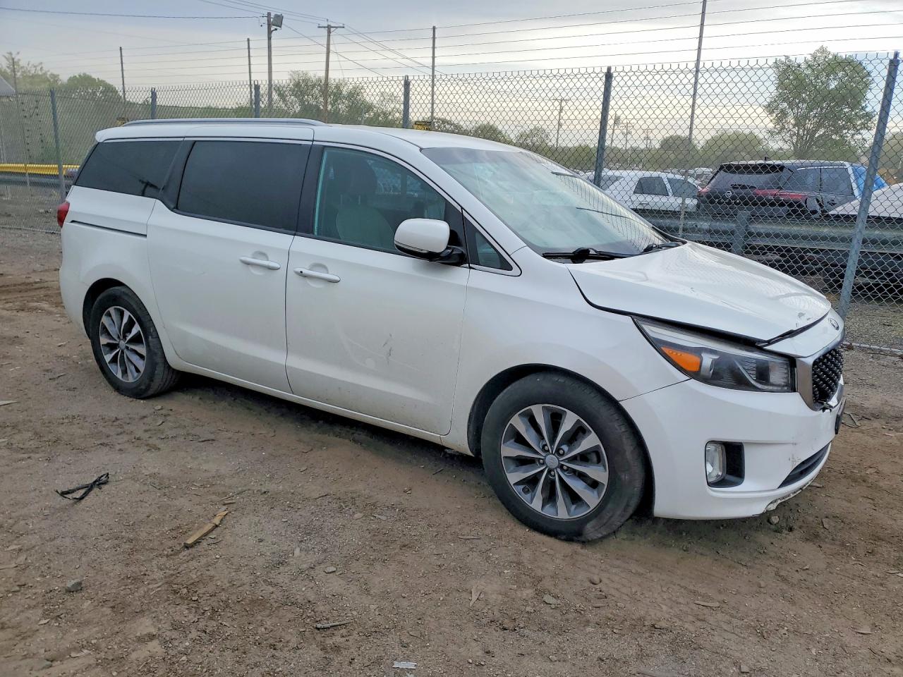 2016 KIA SEDONA