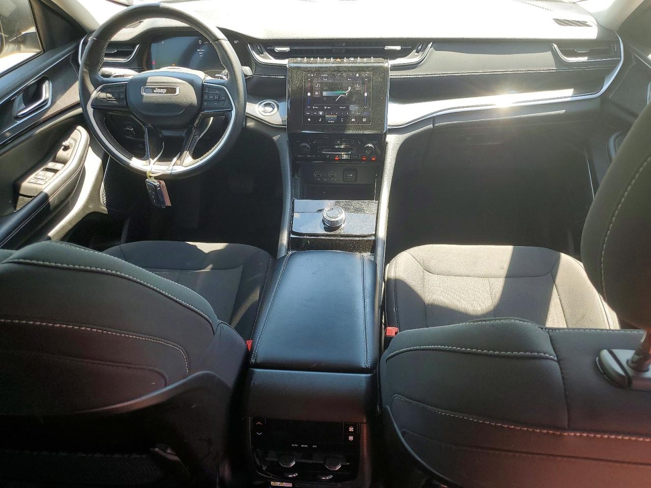 2022 JEEP GRAND CHEROKEE